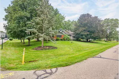 860 Lincolnshire Drive, Troy, OH 45373 - Photo 9