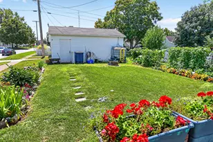 937 Hendricks Ave, Saint Marys, OH 45885 - Photo 13