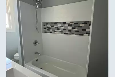 406 E Mechanic Street, Wapakoneta, OH 45895 - Photo 9