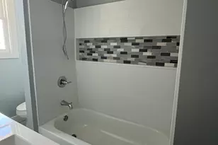 406 E Mechanic St, Wapakoneta, OH 45895 - Photo 9