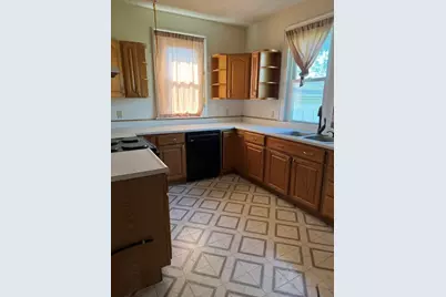 229 E Patterson Avenue, Bellefontaine, OH 43311 - Photo 9