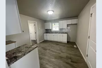 1025 Hendricks Avenue, Saint Marys, OH 45885 - Photo 11