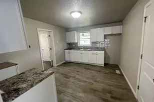 1025 Hendricks Ave, Saint Marys, OH 45885 - Photo 11