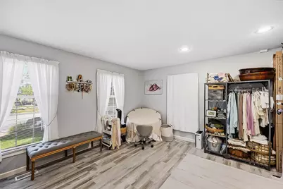848 E Franklin Street #A, Centerville, OH 45459 - Photo 5