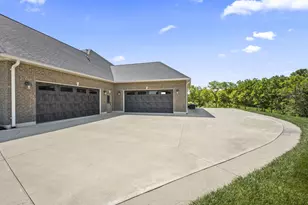 1234 Walton Ct, Troy, OH 45373 - Photo 7