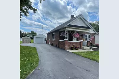 233 W Mound Street, South Charleston, OH 45368 - Photo 1