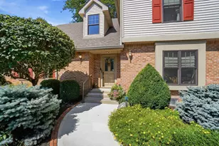 2340 Rockingham Dr, Troy, OH 45373 - Photo 5