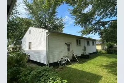 1327 Essex Drive, Lima, OH 45804 - Photo 3