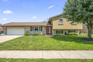 562 Hathaway Trail, Tipp City, OH 45371 - Photo 3