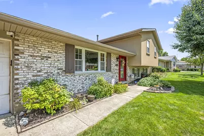 562 Hathaway Trail, Tipp City, OH 45371 - Photo 5