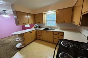 1033 Willow St, Celina, OH 45822 - Photo 5