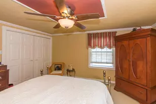 811 W Benton St, Wapakoneta, OH 45895 - Photo 27