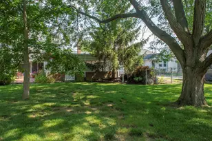 811 W Benton St, Wapakoneta, OH 45895 - Photo 55