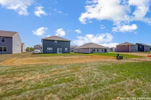 1129 Sherwood Loop, Bellefontaine, OH 43311 - Photo 29