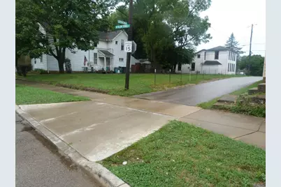 327 N Yellow Springs Street, Springfield, OH 45504 - Photo 5