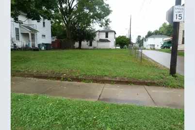 327 N Yellow Springs Street, Springfield, OH 45504 - Photo 1