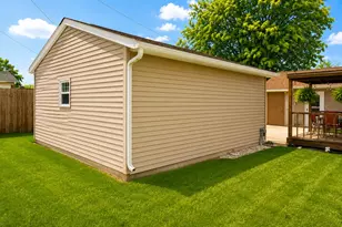1500 Wright St, Bellefontaine, OH 43311 - Photo 11