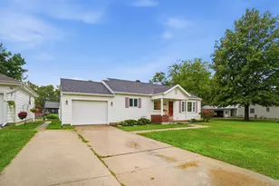 532 E Wayne St, Celina, OH 45822 - Photo 3