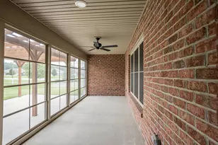 607 W Bentley Cir, Troy, OH 45373 - Photo 17