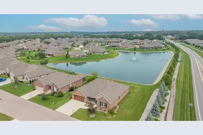 607 W Bentley Circle, Troy, OH 45373 - Photo 5