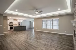 607 W Bentley Cir, Troy, OH 45373 - Photo 7