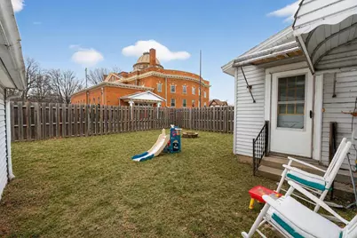 208 N Madriver Street, Bellefontaine, OH 43311 - Photo 5
