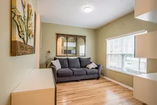 2880 Manor Ct, Troy, OH 45373 - Photo 5