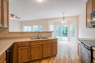 2880 Manor Ct, Troy, OH 45373 - Photo 13