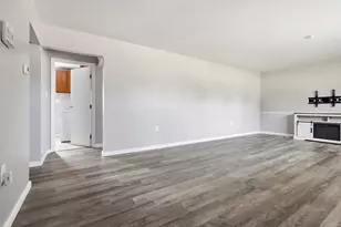 302 N Smith St, New Carlisle, OH 45344 - Photo 9