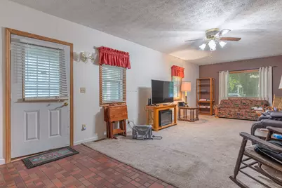 7570 Troy Road, Springfield, OH 45502 - Photo 9