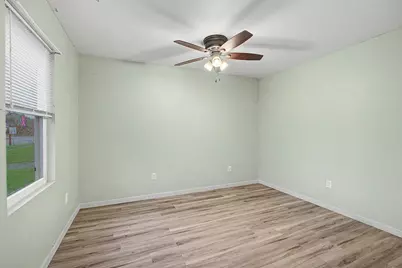 37 Weinland Street, New Carlisle, OH 45344 - Photo 3