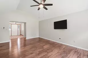 10619 Frederick Pike, Vandalia, OH 45377 - Photo 13