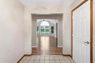 10619 Frederick Pike, Vandalia, OH 45377 - Photo 7