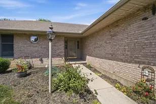 10619 Frederick Pike, Vandalia, OH 45377 - Photo 5