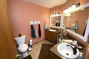 310 Woodview Dr, Bellefontaine, OH 43311 - Photo 13