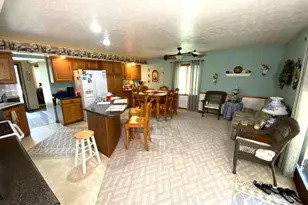 310 Woodview Dr, Bellefontaine, OH 43311 - Photo 9