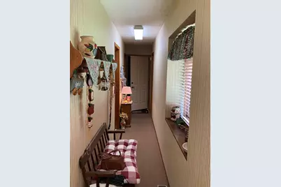 310 Woodview Drive, Bellefontaine, OH 43311 - Photo 17