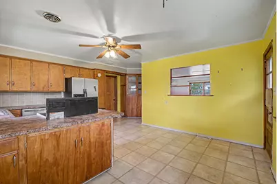 306 E Meeker Avenue, Greenville, OH 45331 - Photo 13