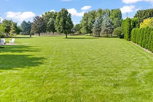 2555 Winfield Ct, Troy, OH 45373 - Photo 15