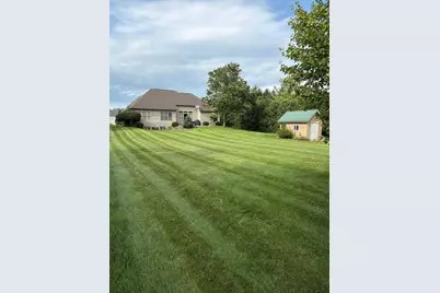 2550 Meadowpoint Drive, Troy, OH 45373 - Photo 7