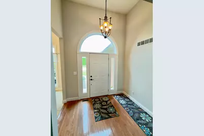 2550 Meadowpoint Drive, Troy, OH 45373 - Photo 11