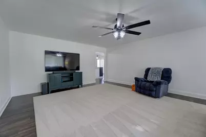 1381 Oaktree Drive, Greenville, OH 45331 - Photo 15