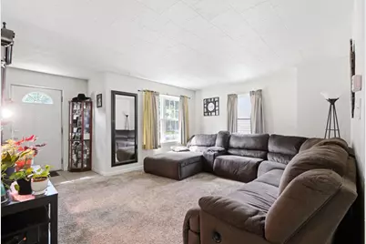 4933 Lindbergh Boulevard, Dayton, OH 45449 - Photo 3