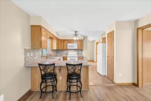 1309 Mohican Trail, Wapakoneta, OH 45895 - Photo 9