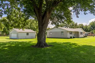 433 Kent Rd, Tipp City, OH 45371 - Photo 37