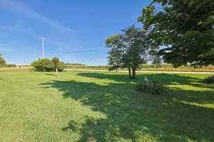 8021 Troy Rd, New Carlisle, OH 45344 - Photo 23