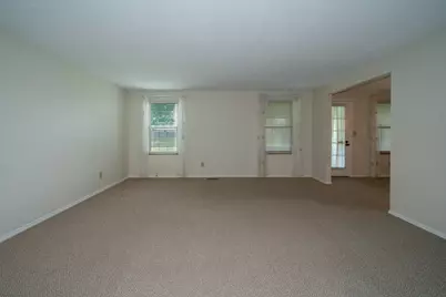 5829 Waynegate Road, Huber Heights, OH 45424 - Photo 5