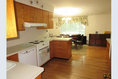 827 Hickory Lane, Troy, OH 45373 - Photo 7