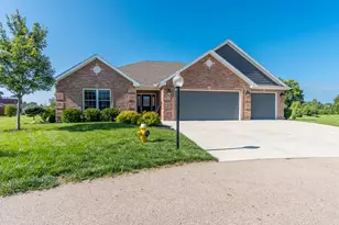 1004 Plymouth Ct, Troy, OH 45373 - Photo 5