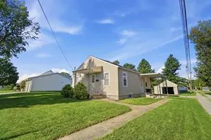 807 Court St, Wapakoneta, OH 45895 - Photo 3
